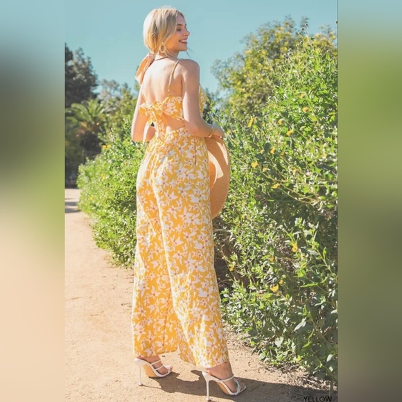 Kori Floral Printed Back tied Jumpsuit - Picture 3 of 3